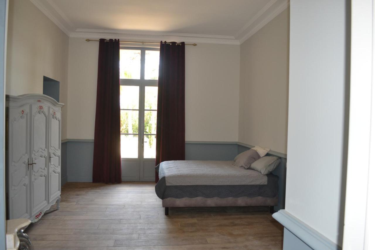 Domaine Les Castans Bed & Breakfast Saint-Thibery Bagian luar foto